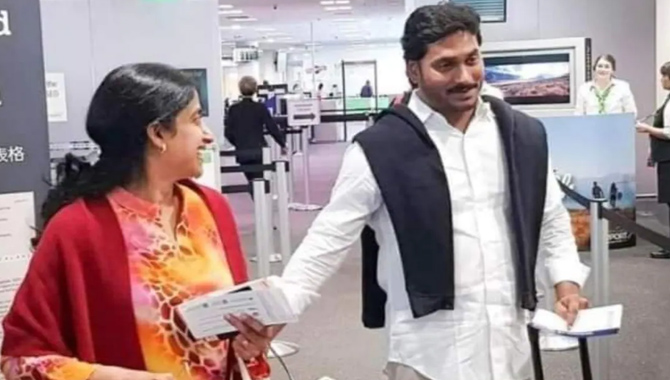 సీఎం వైఎస్ జగన్ ఉత్తర భారతదేశ పర్యటన