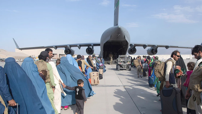 కాబూల్ కు వెళ్లిన అమెరికా ఎంపీలు కాబూల్ కు వెళ్లిన అమెరికా ఎంపీలు