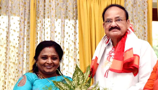 గవర్నర్ తమిళిసైకి ఉప రాష్ట్రపతి పరామర్శ
