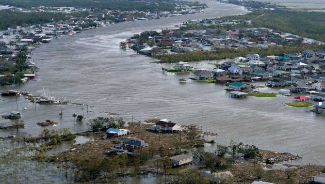 ఐడా హరికేన్ విధ్వంసానికి.. భారత సంతతి వారూ మృతి