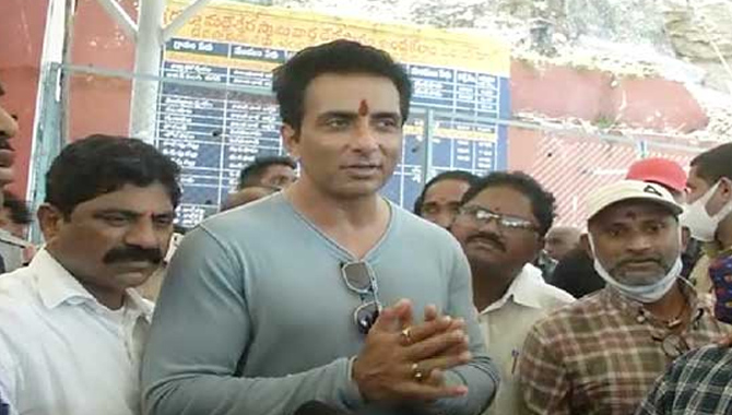 అమరావతి ఉద్యమానికి సోనూసూద్ మద్దతు