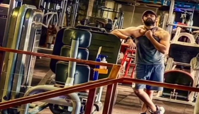 హీరో రామ్ పోలీస్ ఆఫీసర్ గా నయా లుక్