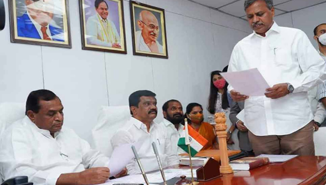 ఎమ్మెల్సీ గా ప్రమాణ స్వీకారం చేసిన పల్లా రాజేశ్వర్ రెడ్డి