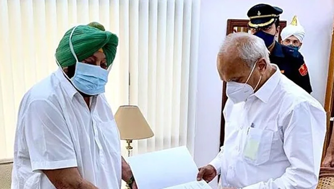 పంజాబ్ ముఖ్యమంత్రి అమరీందర్ సింగ్ రాజీనామా