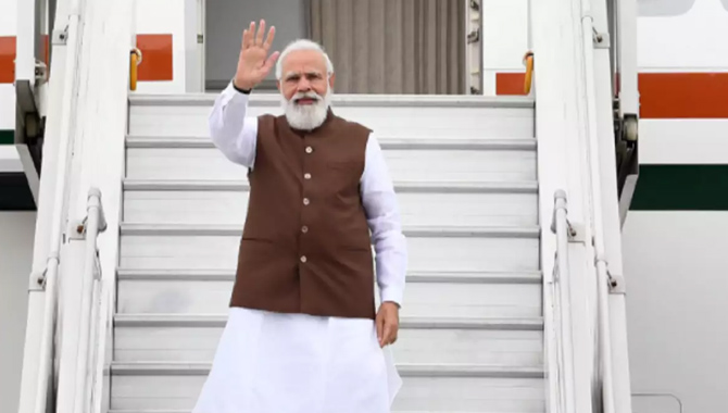 అమెరికా పర్యటనకు బయలుదేరిన మోదీ
