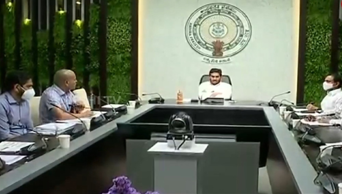 సీఎం వైఎస్ జగన్ గ్రీన్ సిగ్నల్.. వైద్య ఆరోగ్యశాఖలో భారీగా