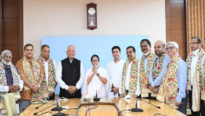 టీఎంసీలో చేరిన కాంగ్రెస్ మాజీ సీఎం