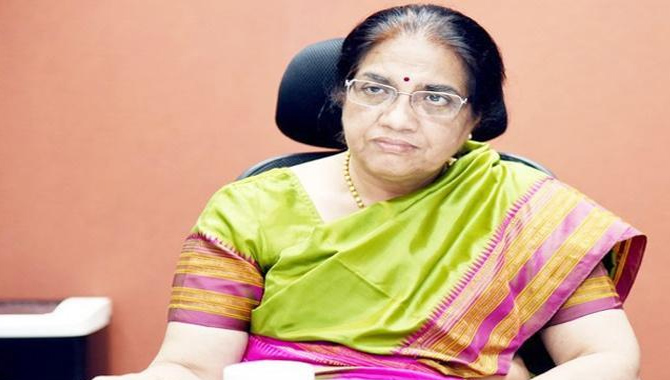 ఏపీ ఎన్నికల కమిషనర్ కు హైకోర్టులో ఊరట