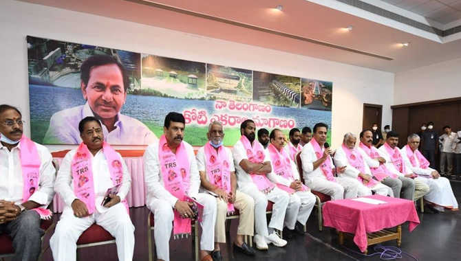 నవంబర్ 15న తెలంగాణ విజయ గర్జన : కేటీఆర్