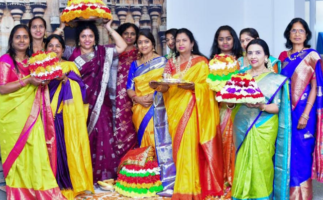 బే ఏరియాలో ‘వేటా’ బతుకమ్మ పండుగకు మంచి స్పందన