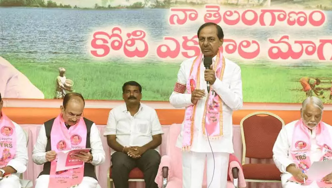 షెడ్యూల్ ప్రకారమే.. ముందస్తు వెళ్లాలనే ఆలోచన లేదు : కేసీఆర్