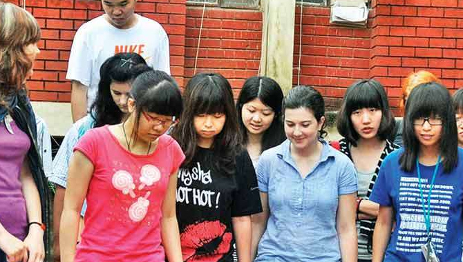 ఐఐటీల్లో అర్హత సాధించలేకపోతున్న విదేశీ విద్యార్థులు