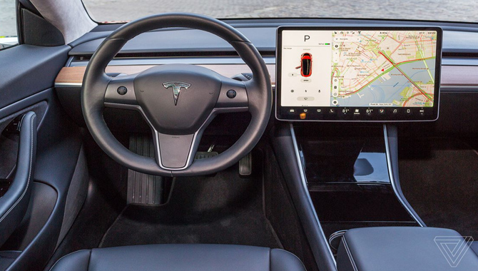 టెస్లా కీలక నిర్ణయం… కొత్త వెర్సన్ కు బదులుగా పాత వెర్షన్ టెస్లా కీలక నిర్ణయం… కొత్త వెర్సన్ కు బదులుగా పాత వెర్షన్