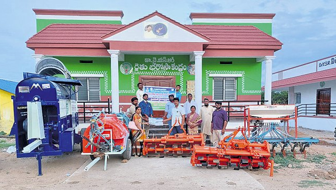 రైతన్నకు తోడుగా ‘ఏపీ ఆగ్రోస్’