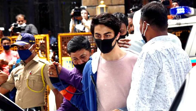 జైలు నుంచి విడుదలైన ఆర్యన్ ఖాన్