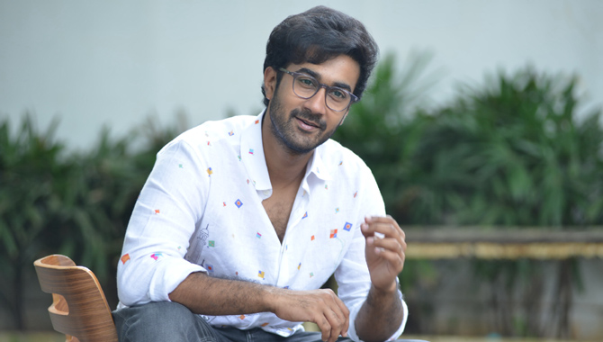 మారుతిగారి నుండి ఎక్స్ పెక్ట్ చేసే కామెడీ ‘మంచి రోజులొచ్చాయి’ ప్రతి సీన్లో ఉంటుంది : సంతోష్ శోభన్ మారుతిగారి నుండి ఎక్స్ పెక్ట్ చేసే కామెడీ ‘మంచి రోజులొచ్చాయి’ ప్రతి సీన్లో ఉంటుంది : సంతోష్ శోభన్