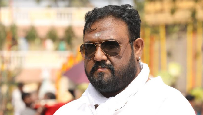 ‘పెద్దన్న’ సూపర్ స్టార్ సినిమాలా ఉంటుంది – డైరెక్టర్ శివ ‘పెద్దన్న’ సూపర్ స్టార్ సినిమాలా ఉంటుంది – డైరెక్టర్ శివ