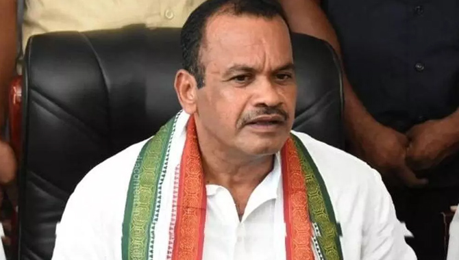 ఎంపీ కోమటిరెడ్డి కీలక వ్యాఖ్యలు.. రేపటి నుంచి తానేంటో చూపిస్తా