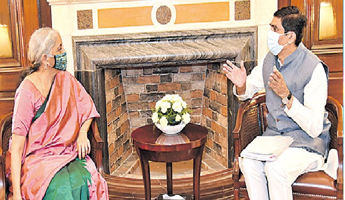 కేంద్ర మంత్రి నిర్మలా సీతారామన్ తో  మంత్రి బుగ్గన భేటీ