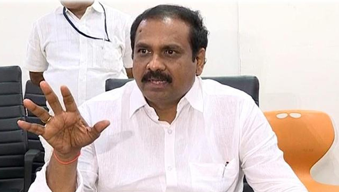 అన్ని ప్రాంతాల అభివృద్ధి కోసమే.. మూడు రాజధానులు