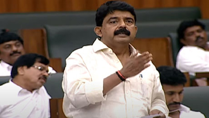 ఎపి లో ఇక నుండి రోజు నాలుగే ఆటలు: టికెట్ రేట్స్ ప్రభుత్వ నిర్ణయం