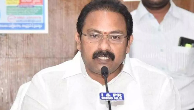 విదేశాల నుంచి రాష్ట్రానికి వచ్చే వారికి తప్పనిసరి : ఆళ్ల నాని