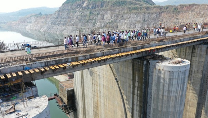 పోలవరం ప్రాజెక్టుపై కేంద్రం కీలక ప్రకటన