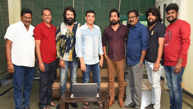 “బద్మాష్ గాళ్లకి బంపర్ ఆఫర్” ఫస్ట్ లిరికల్ సాంగ్ ‘ఎవడు చెప్పిండ్రా’ లాంఛ్ చేసిన ప్రొడ్యూసర్ దిల్ రాజు