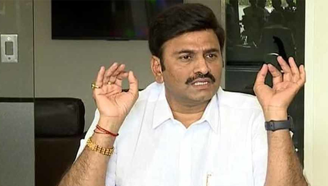 వైసీపీ ప్రభుత్వం అనుమతిస్తే మహాపాదయాత్రలో