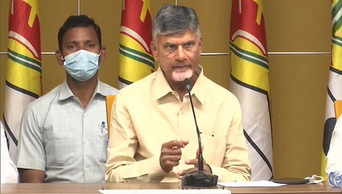 ప్రత్యేకహోదాపై రాజీనామాకు మేం సిద్ధం.. మీరు సిద్ధమా ? : చంద్రబాబు