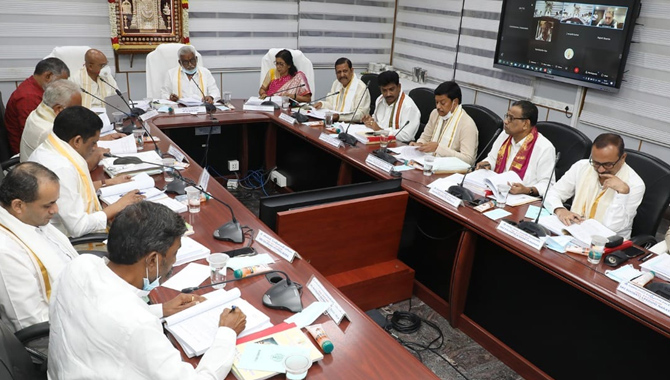 టిటిడి ధర్మకర్తల మండలి సమావేశంలో ముఖ్య నిర్ణయాలు