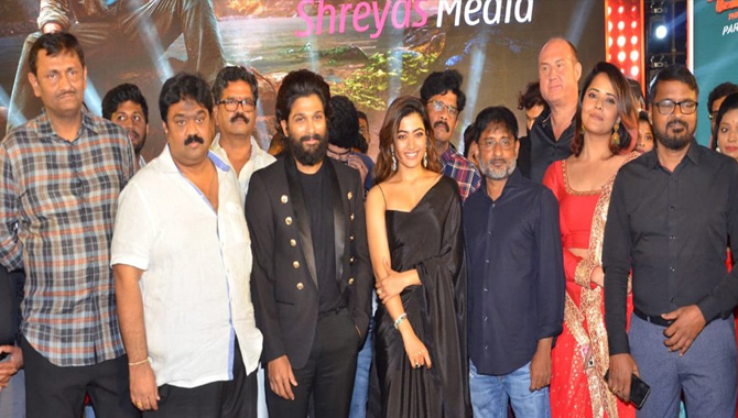 ‘పుష్ప’ ప్రీ రిలీజ్ ఈవెంట్‌ను ఆర్గ‌నైజ్ చేసిన శ్రేయాస్ మీడియా పై  జూబ్లీ హిల్స్ పోలీసులు కేసు న‌మోదు