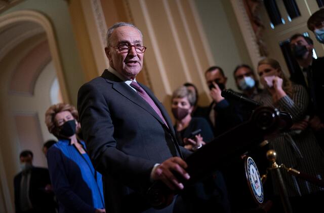 డిఫాల్ట్ గండం నుంచి తప్పించుకున్న అమెరికా