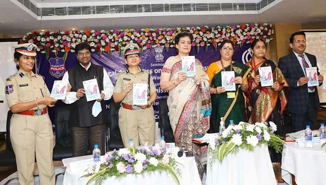 తెలుగు రాష్ట్రాల్లోనే ఎన్ఆర్ఐ వివాహ సంబంధ మోసాలు అధికం : రేఖాశర్మ