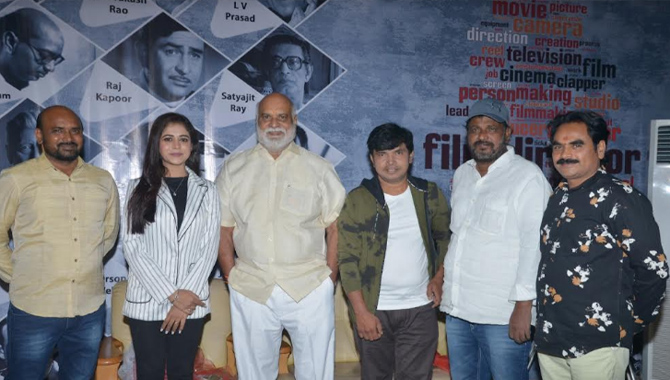 రాఘవేంద్రరావు చేతుల మీదుగా సంపూర్ణేష్ బాబు ‘బ్రిలియంట్ బాబూ.. S/O తెనాలి’ ఫస్ట్ లుక్ విడుదల