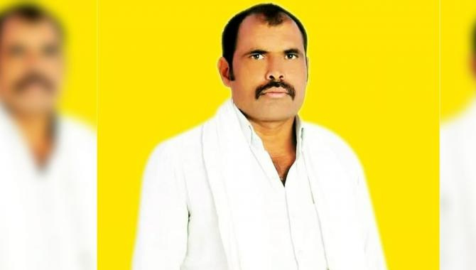 ప్రశిస్తున్న వారిని భయపెట్టేందుకే వైసీపీ హత్యాకాండ