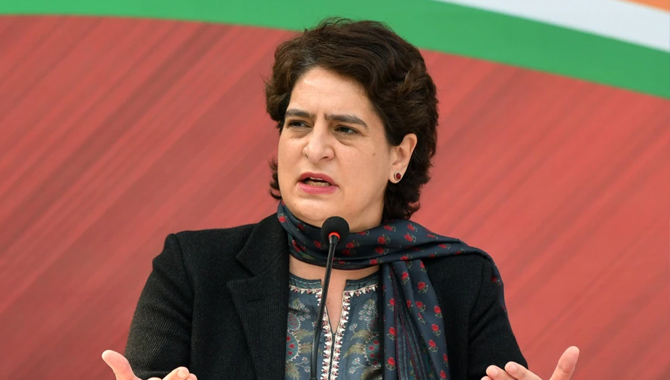 యూపీ కాంగ్రెస్ సీఎం అభ్యర్థిగా ప్రియాంక గాంధీ ?