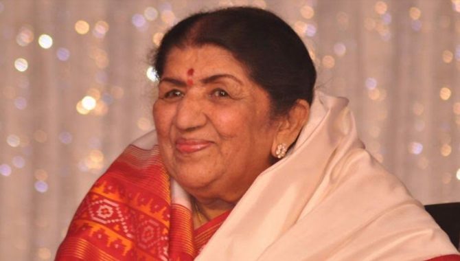 పుకార్లను ప్రచారం చేయవద్దు ఆమె ఇంకా ICUలో వున్నారు! : డాక్టర్ ప్రతిత్ నందాని