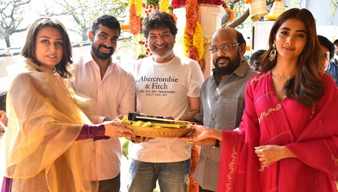 లాంఛనంగా ప్రారంభమైన మహేష్ బాబు, త్రివిక్రమ్ శ్రీనివాస్ ల హ్యాట్రిక్ మూవీ