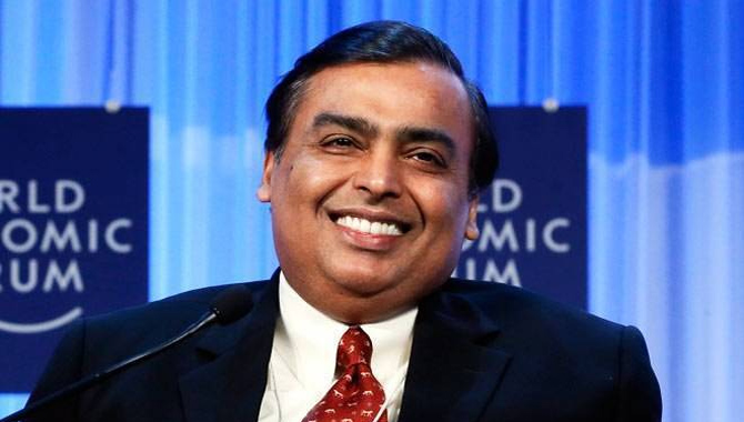 మళ్లీ అగ్రస్థానంలోకి ముకేష్ అంబానీ