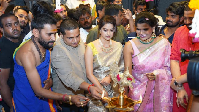 కూకట్ పల్లి లో ముగ్ద స్టోర్ గొప్ప ప్రారంభం