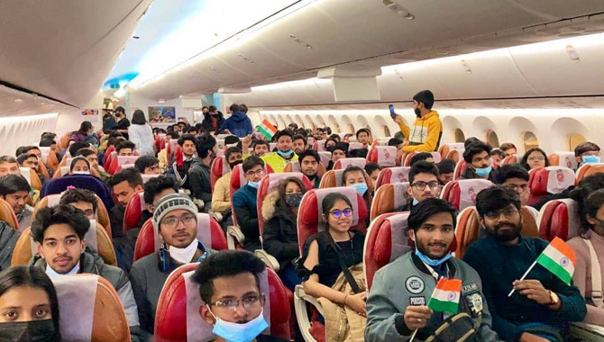 స్వదేశానికి 490 మంది విద్యార్థుల రాక : కేంద్రం