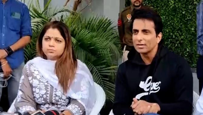 సోనూసూద్ సోదరి ఓటమి