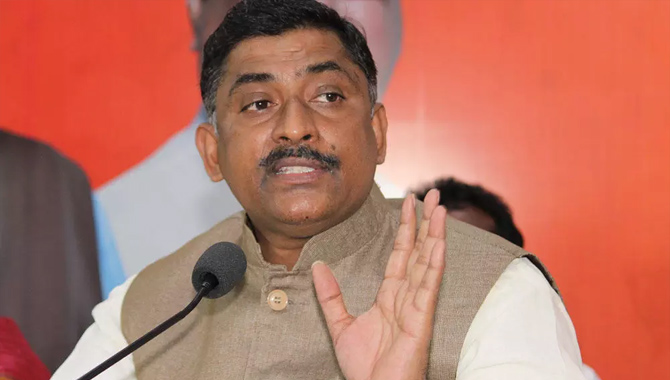 ప్రజల దృష్టి మరల్చేందుకే .. టీఆర్ఎస్ రాజకీయం