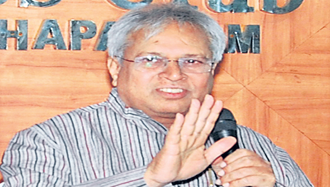 ఈ విధానంలో జగన్  సక్సెస్ అవుతారా? : ఉండవల్లి