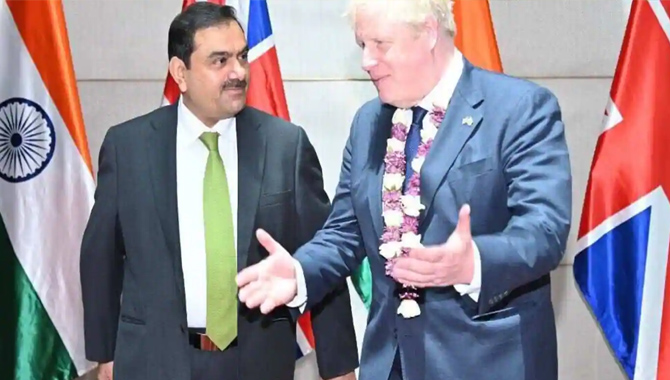 బోరిస్  జాన్సన్‌తో గౌతమ్ అదానీ భేటీ