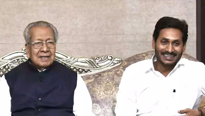 గవర్నర్  బిశ్వభూషణ్‌ ను కలిసి సీఎం వైఎస్ జగన్