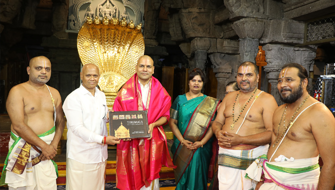 టీటీడీ ఎక్స్ అపీషియో సభ్యునిగా అనిల్‌ కుమార్‌ సింఘాల్‌ ప్రమాణ స్వీకారం