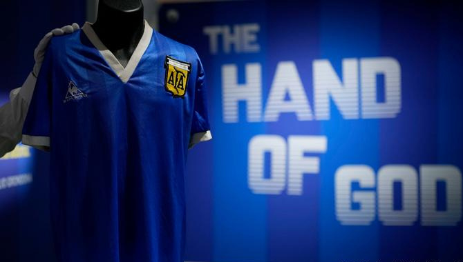 మారడోనా జెర్సీ రికార్డు…  వేలంలో  రూ.70 కోట్లు