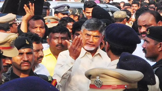 తన రాజకీయ జీవితంలో ఎప్పుడూ… ఇలాంటి పరిస్థితి : చంద్రబాబు